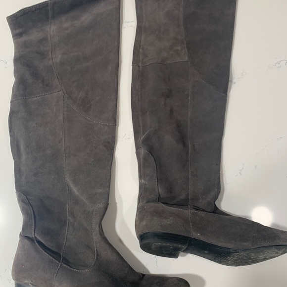 Over the knee Suede Gray Boots - Picture 4 of 4